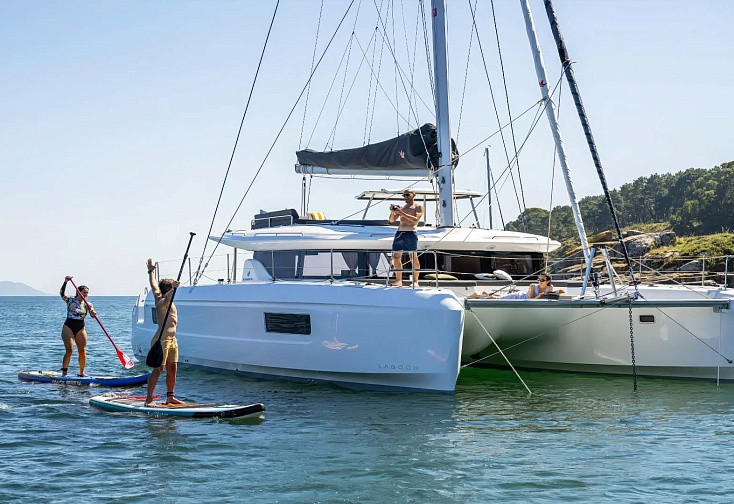 Lagoon 43